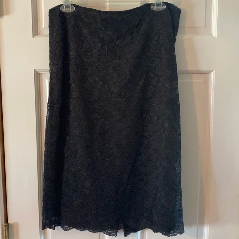 Black skirt